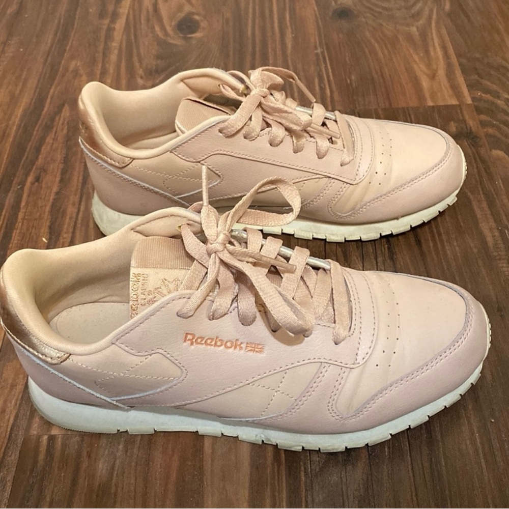Reebok Women's Light Pink Sneakers
